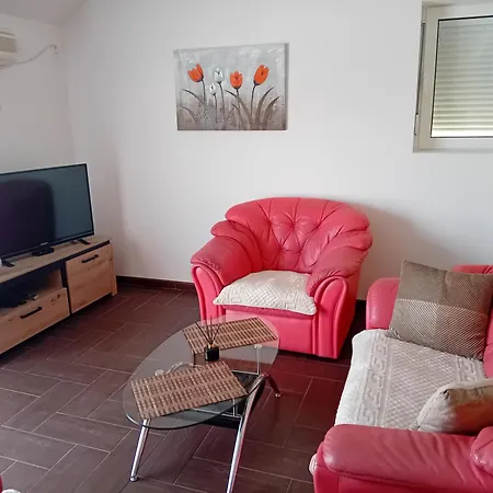 Apartment M Batajnica *